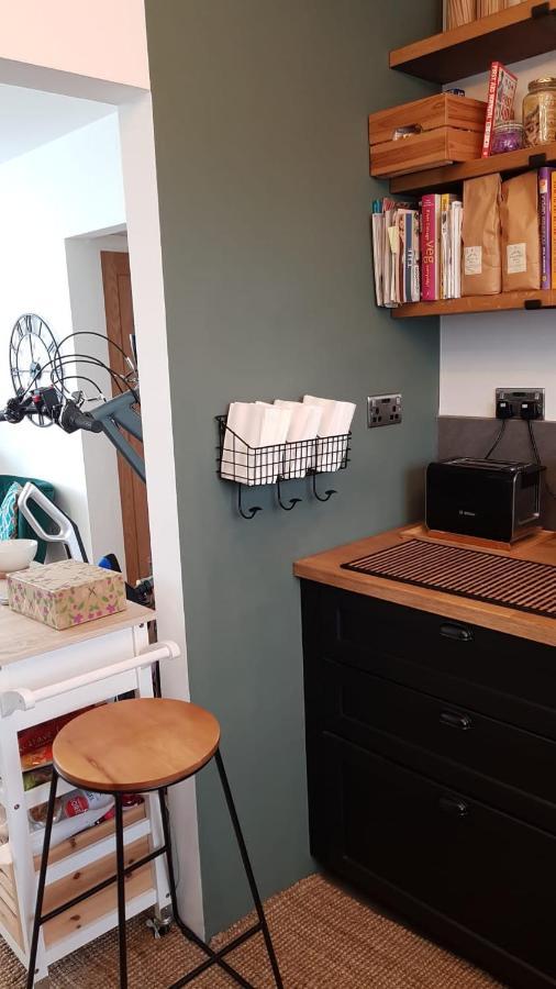 Kew Gardens - Private Double Room Richmond London - Homestay Eksteriør billede