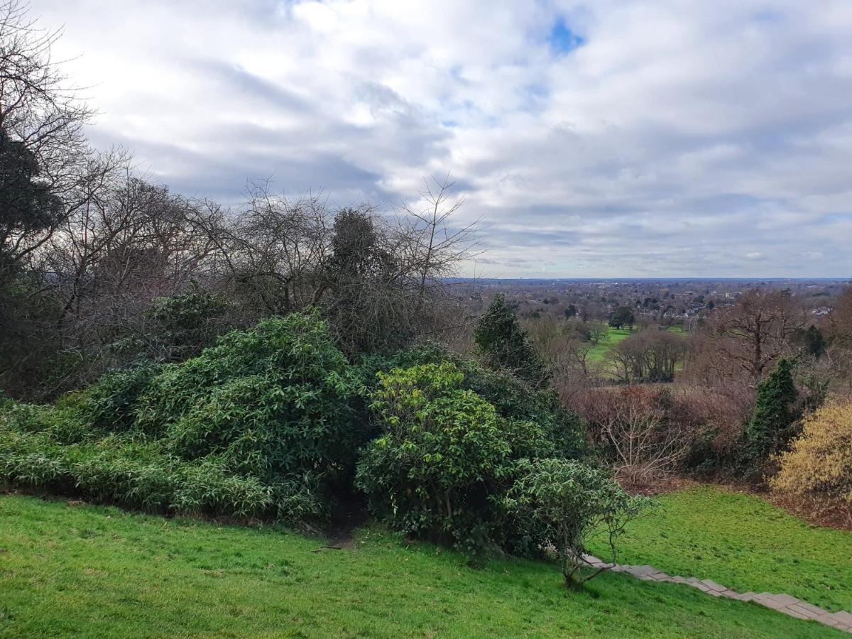 Kew Gardens - Private Double Room Richmond London - Homestay Eksteriør billede
