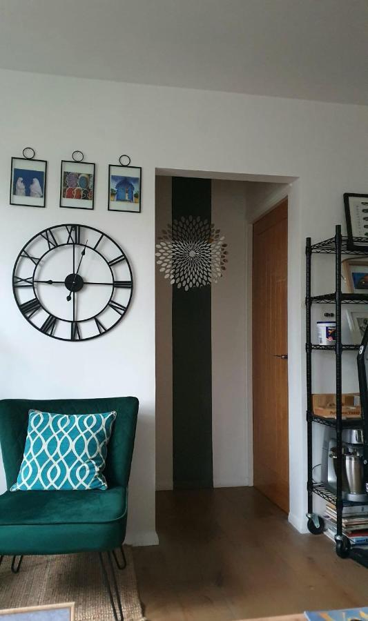 Kew Gardens - Private Double Room Richmond London - Homestay Eksteriør billede